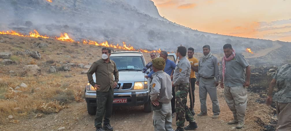 مهار آتش در پارک ملی بمو