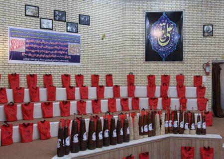 اهدای ۲۲۸ بسته لوازم التحریر توسط خیر نیکوکار شیرازی در آغاز هفته دفاع مقدس