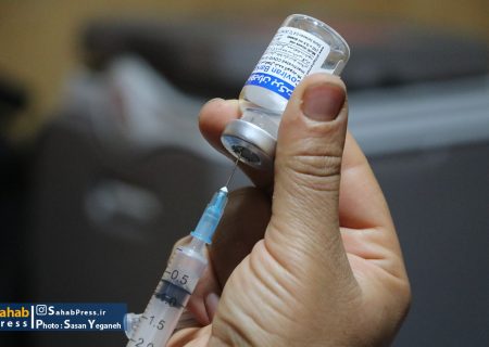 بزرگترین مرکز واکسیناسیون فارس در حرم مطهر شاهچراغ