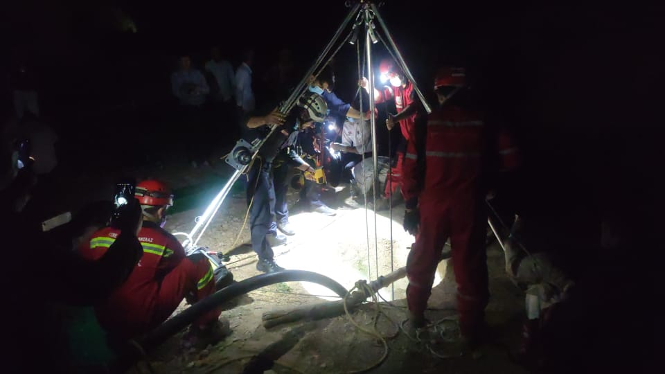 مرگ کارگر مقنی در عمق ۲۰ متری چاهی در شهرستان زرقان