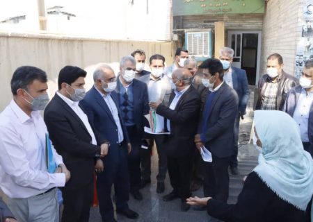 دیدار دادستان و نایب رئیس شورای اسلامی شهر شیراز با شهروندان ساکن شهرک شهروز شهر