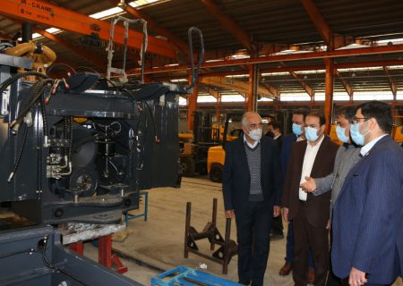 بازدید میدانی دبیر ستاد پیگیری اجرای سیاست های اقتصاد مقاومتی دادگستری از سه واحد تولیدی در شهرک صنعتی شیراز