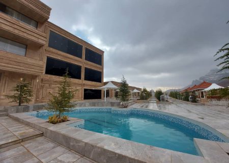 افتتاح یک هتل در روستای هدف گردشگری قلات شیراز