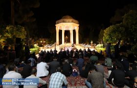 گزارش تصویری | مراسم احیای دومین شب از لیالی قدردر جوار آرامگاه لسان الغیب،حافظ شیرازی