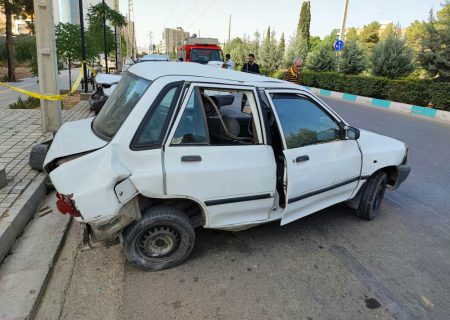 بی احتیاطی در رانندگی چهار شهروند شیرازی را راهی بیمارستان کرد