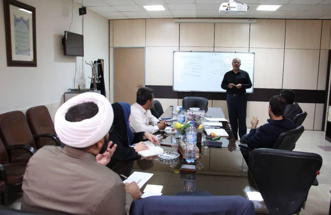 برگزاری دومین جلسه ستاد اجرایی پانزدهمین دوره مسابقات قرآنی «مدهامتان» کشور در شیراز