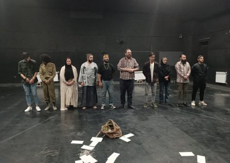میشوسوزوکی چراغ تئاتر شیراز را روشن کرد
