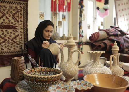 تلاش بنیاد برکت برای ایجاد ۲۴ هزار شغل در فارس