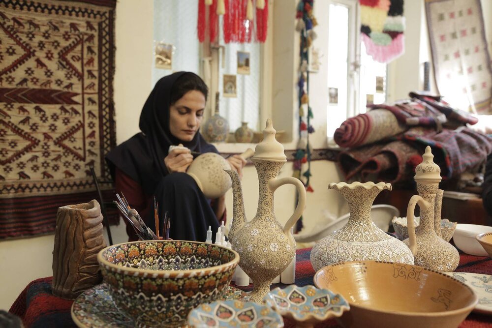 تلاش بنیاد برکت برای ایجاد ۲۴ هزار شغل در فارس