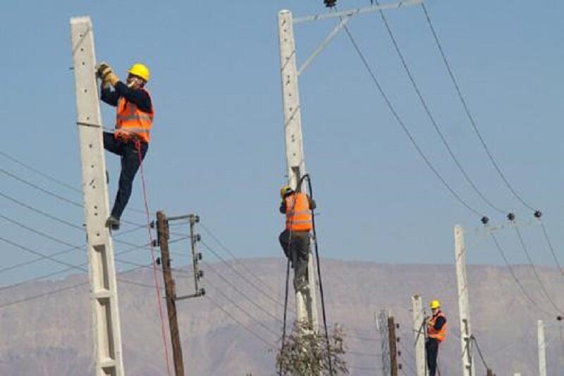 دهه فجر ۱۲ پروژه برقی در فارس افتتاح می‌شود