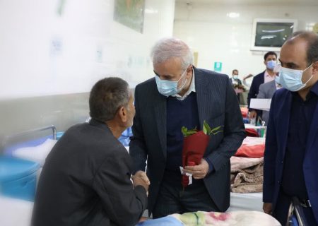 عیادت شهردار شیراز از جانبازان بیمارستان جنت