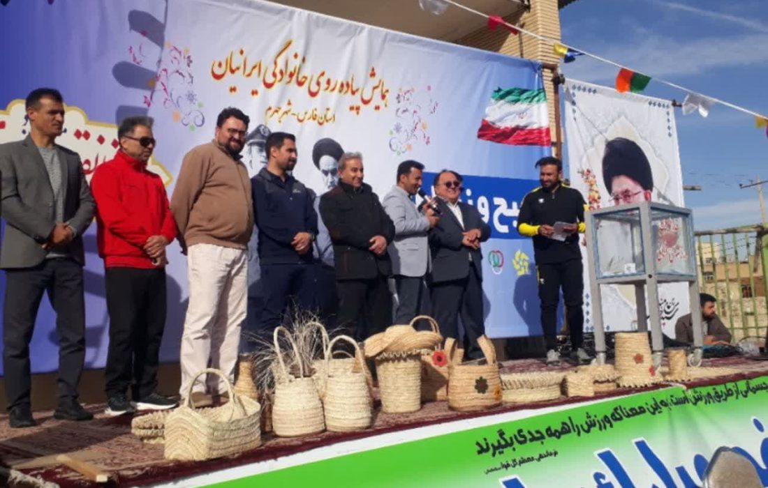 استقبال ۳۷۰۰ نفری مردم شهرستان جهرم از همایش ملی پیاده روی ایرانیان