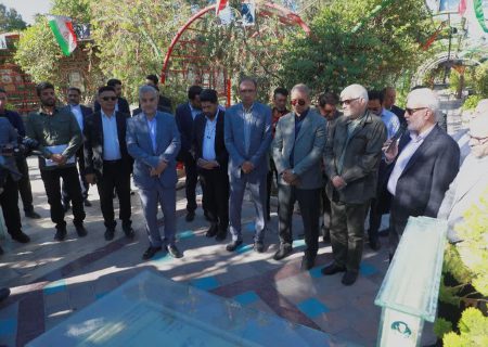 ادای احترام و تجدید میثاق مدیریت شهری شیراز با حضرت شاهچراغ(ع) و آرمان‌های شهدا