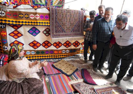 بازدید وزیر میراث‌فرهنگی از نمایشگاه صنایع‌دستی کاخ اردشیر فیروزآباد
