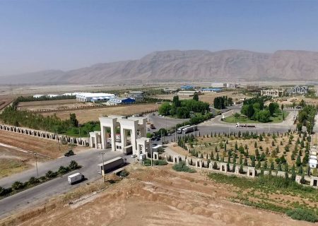 زیرساخت‌ رونق سرمایه‌گذاری در منطقه ویژه اقتصادی شیراز ایجاد شود
