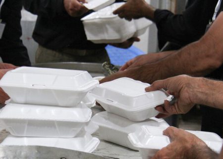 توزیع ۱۲ هزار دست غذای نذری در شمالغرب شیراز