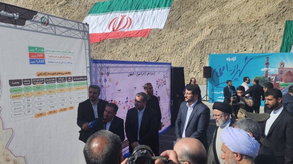 افتتاح پروژه بزرگ و ملی آزادراه شیراز-اصفهان به طول ۲۱۲ کیلومتر