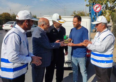 پانزدهمین مرحله تجلیل از رانندگان قانونمند در شیراز