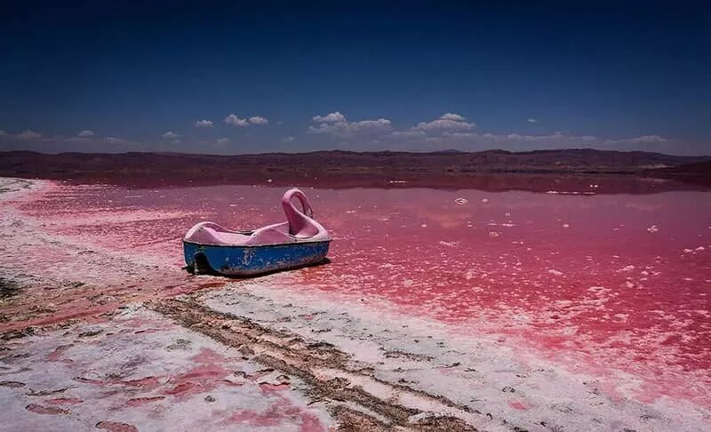 برداشت غیرمجاز نمک از دریاچه مهارلو پیگیری می‌شود