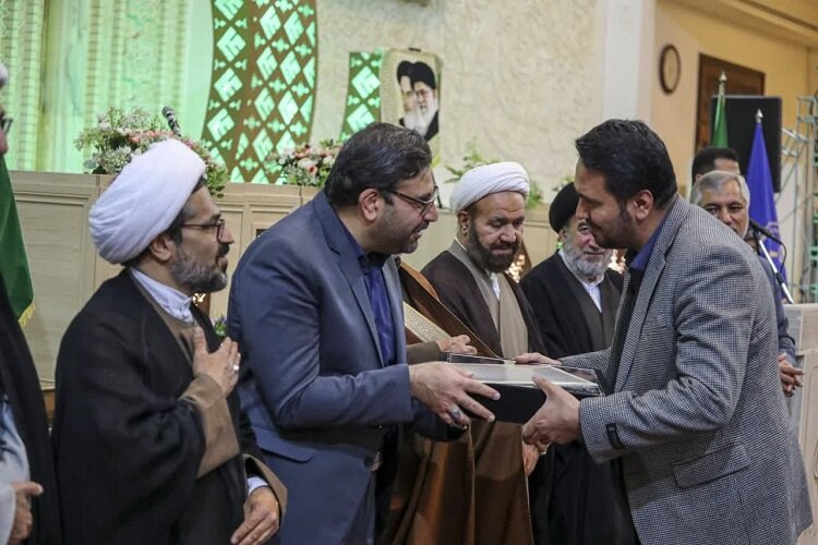 جشنواره قرآن و عترت «باران وحی» در شیراز پایان یافت