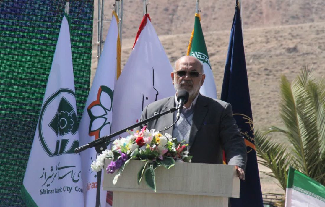 تقدیر رئیس شورای اسلامی شهر شیراز از مزین شدن سنت حسنه کاشت نهال با نام شهدا