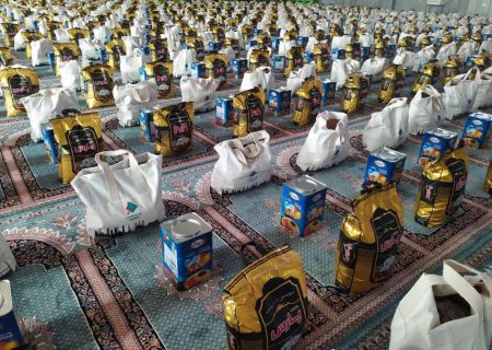 توزیع ۴۷۰۰ بسته معیشتی رمضان در فارس