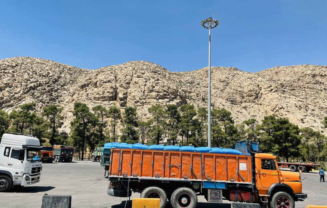 حمل و ارسال ۱۰۵۲ تن کود ازته از مبدأ فارس به مقصد استان زنجان