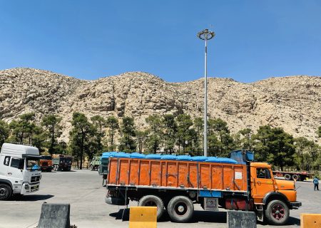 حمل و ارسال ۱۰۵۲ تن کود ازته از مبدأ فارس به مقصد استان زنجان