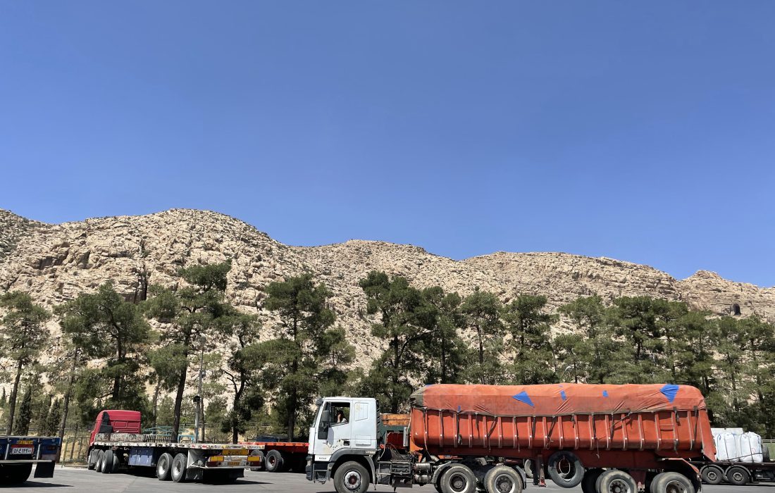 تامین و ارسال ۱۷۶۶ تن کودهای کشاورزی از مبدأ پتروشیمی شیراز به مقصد انبار کارگزاران استان تهران