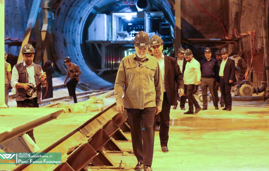 گزارش تصویری | بازید شبانه شهردار از حفاری تونل خط ۳ مترو شیراز