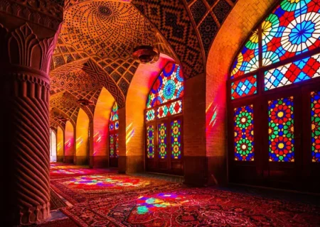 تعطیلی اماکن گردشگری تعارض با منافع مردم!