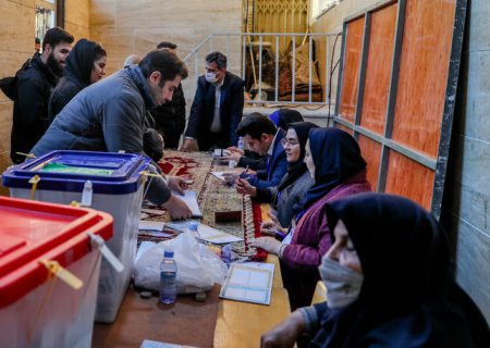 تمهید شعب ثابت و سیار دانشجویی أخذ رأی در شیراز