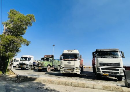 تامین و توزیع بیش از یک هزار تن کود کشاورزی اوره بین کارگزاران شهرستان فیروزآباد در چهار ماهه نخست سال جاری