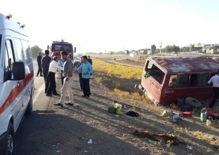 واژگونی مینی بوس در محور مهر به گله‌دار ۱۴ مصدوم برجای گذاشت