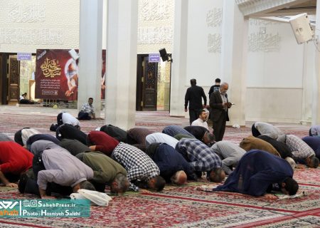 گزارش تصویری | مراسم نماز و دعای استغاثه به امام زمان (عج) در حرم مطهر شاه چراغ (ع)