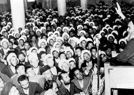 اعتراض امام خمینی (ره) علیه کاپیتولاسیون: ۴ آبان ۱۳۴۳ و تاثیرات آن در تاریخ ایران