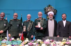 گزارش تصویری | اجلاسیه نهایی دومین کنگره ملی ۱۵هزار شهید استان فارس – ۱