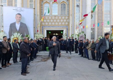 شیراز، شهر فرهنگ و همدلی / هدیه‌ به کودکان بی‌سرپرست به جای تاج گل در مراسم ترحیم