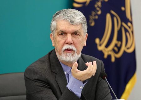 قدر استعدادهای ملی را بدانیم / نیاز به حمایت خیران در حوزه فرهنگ و هنر داریم