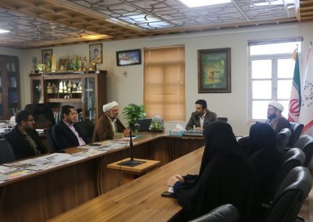 آموزه‌های دینی را در قالب‌های جذاب برای نسل امروز تبیین کنیم