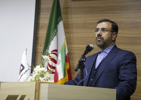 ایجاد صلح و سازش در جامعه، موجب کاهش هزینه‌ها می‌شود