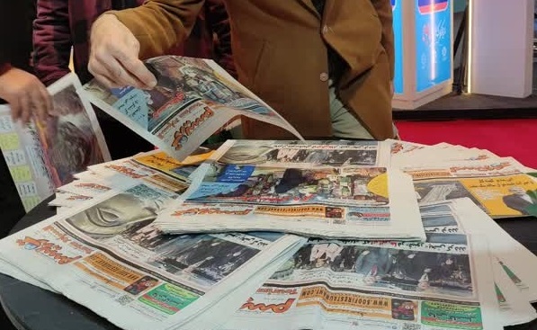 توقف گردشگران در ایستگاه گردشگری فارس