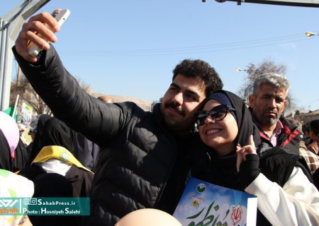 گزارش تصویری | حضور حماسی شهروندان شیرازی در راهپیمایی ۲۲ بهمن