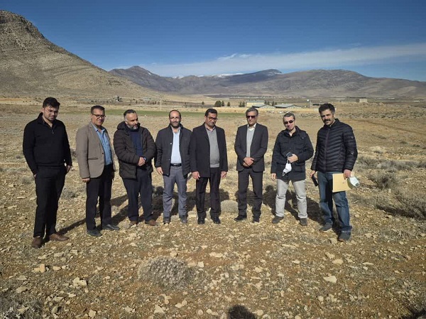 سرمایه‌گذاران متقاضی احداث ۱۵۲ هکتار نیروگاه خورشیدی در بیضا شدند