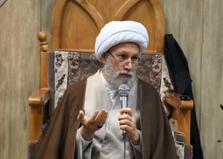 امروز جای رقابت‌های جریانی و جناحی نیست / پزشک بصیر تربیت کنیم