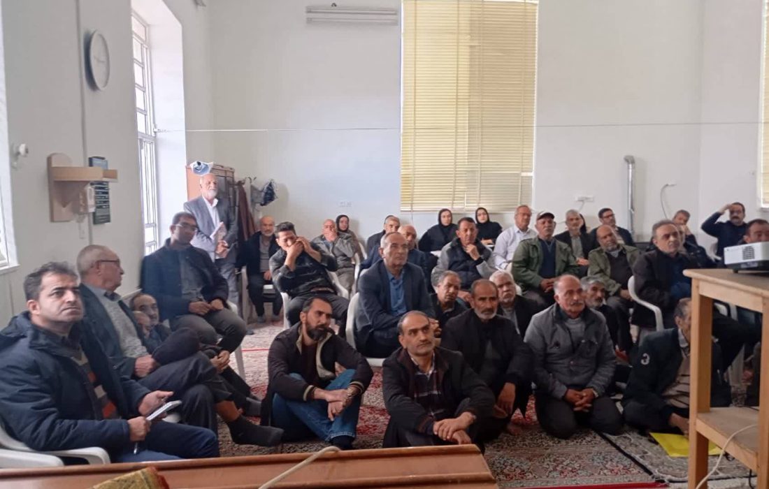 کلاس آموزشی مدیریت درختان انجیردر نی‌ریز برگزارشد