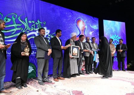 چهره سال هنر انقلاب اسلامی فارس معرفی شد