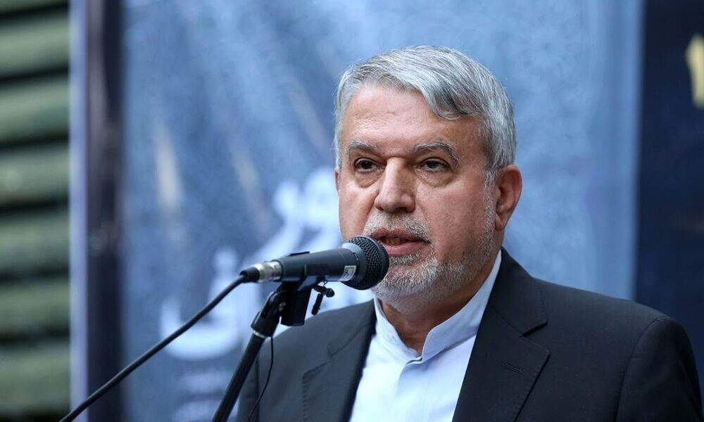 زبان سعدی، ابزار دیپلماسی فرهنگی است / ایرانیان همواره صلح‌طلب بوده‌اند