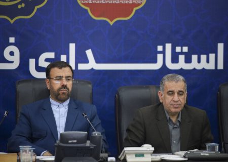 تحقق شعار «سرمایه‌گذاری برای تولید» بدون مبارزه با قاچاق کالا و ارز ممکن نیست