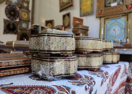 عرضه ۲۱ رشته صنایع دستی هنرمندان فارس در نمایشگاه اکسپو ۲۰۲۵